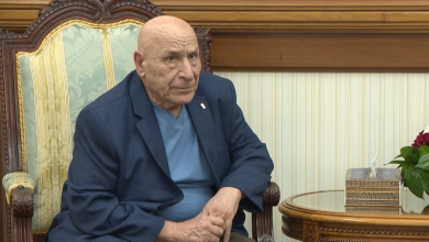 صورة المجاهد والكاتب والروائي الكبير، رشيد بوجدرة:الكتّاب الممجدون للاستعمار “ظاهرة ظرفية” آيلة إلى الزوال