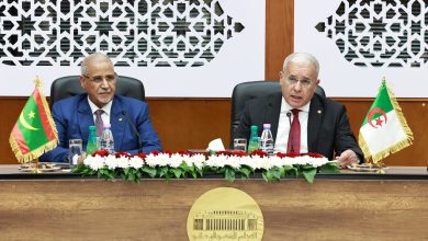 صورة الدورة الأولى للجنة البرلمانية الكبرى الجزائرية–الموريتانية:تجسيد رؤية الرئيس تبون لتعزيز التكامل الاقتصادي والانفتاح الإفريقي