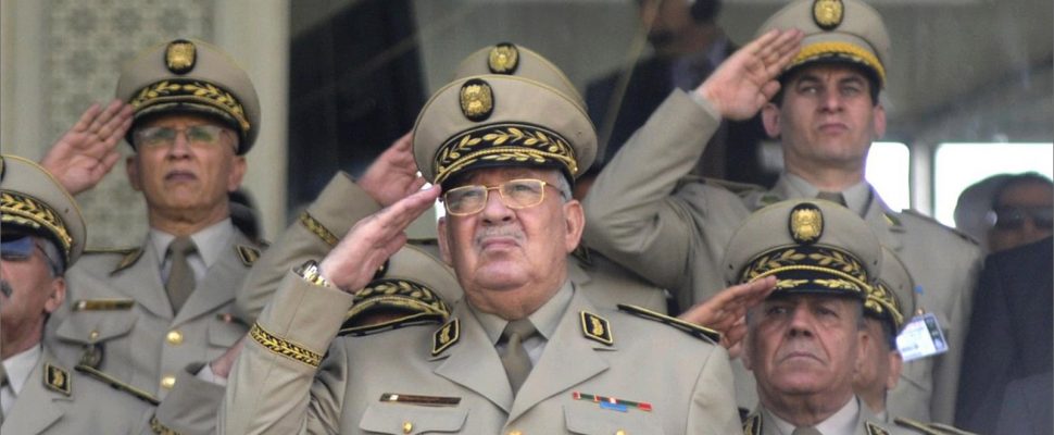 صورة العربي الجديد: 3 نقاط خلافية بين الجيش والحراك الشعبي