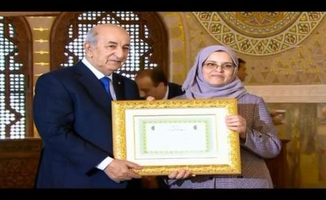 صورة بمناسبة اليوم العالمي للمرأة رئيس الجمهورية يكرم نساء برعن في تسيير مشاريعهن