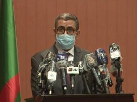 صورة الوزير الاول: لدى الجزائر كل الامكانيات للتكفل بالمصابين بالوباء