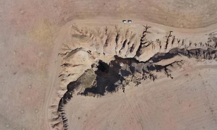 صورة هيومن رايتس ووتش تدعو إلى التحقيق في حفرة في شمال سوريا
