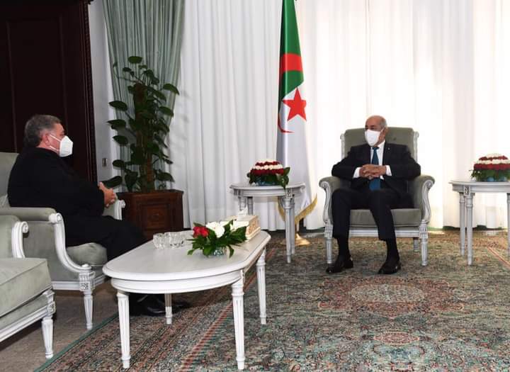 صورة ﻿الرئيس تبون يستقبل سفير دولة الفاتيكان بالجزائر