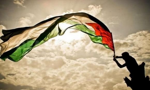 صورة 32 سنة على اعلان قيام الدولة الفلسطينية من الجزائر.. “حلم الاستقلال ما زال بعيد المنال”