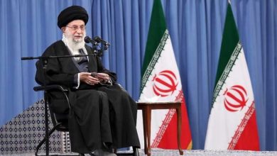 صورة خامنئي في كلمة متلفزة.. إيران لن تعود إلى التزاماتها النووية قبل رفع العقوبات