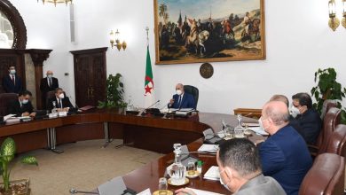 صورة الرئيس تبون يترأس اجتماعا تقييميا للوضعية الوبائية في الجزائر