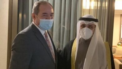 صورة وزير الشؤون الخارجية الكويتي يقوم بزيارة للجزئر