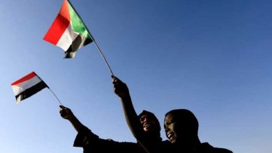 صورة السودان: سعي لتعهدات استثمار وتخفيف أعباء ديون في مؤتمر باريس