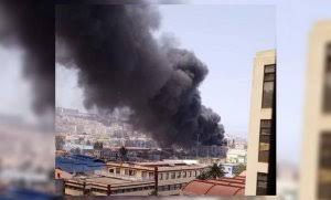 صورة إندلاع حريق مهول بميناء الجزائر العاصمة