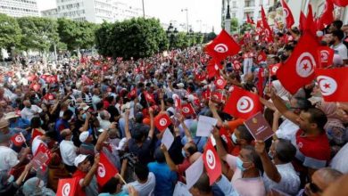 صورة تونس: مظاهرات لـ “لدفاع عن الدستور”