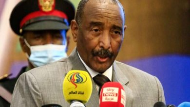 صورة البرهان: لا حل للأزمة إلا بحل الحكومة السودانية الحالية