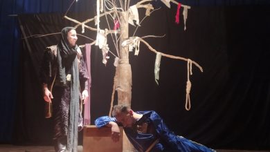 صورة تقديم العرض الشرفي لمسرحية “رجال من طين ورجال من نار” بتيسمسيلت