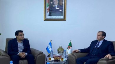 صورة رزيق يتباحث مع نائب وزير خارجية الهندوراس حول تعزيز التعاون الاقتصادي