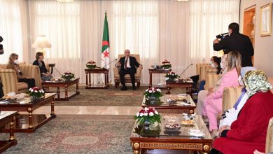 صورة تبون: “ملتزمون بالتكفل بطلباتكم لمزيد من النجاحات”