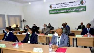 صورة دورات تكوينية لفائدة رؤساء المجالس الشعبية البلدية بولايات الجنوب