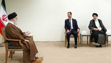 صورة وسائل إعلام إيرانية:  الأسد التقى خامنئي ورئيسي خلال زيارة لطهران