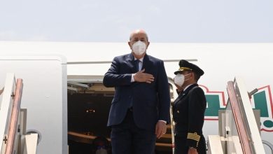 صورة الرئيس تبون يتوجه إلى نابولي رفقة نظيره الإيطالي