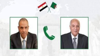 صورة عطاف يتلقى اتصالا هاتفيا من نظيره المصري