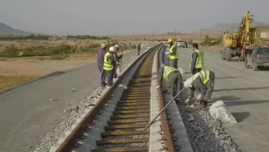 صورة رخروخ يشرف على ربط المنطقة الصناعية لبطيوة بالشبكة الوطنية للسكة الحديدية