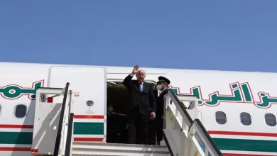 صورة رئيس الجمهورية يغادر البرتغال عائداً إلى الجزائر