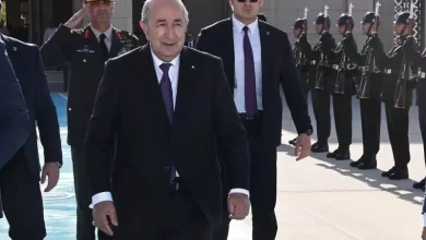 صورة رئيس الجمهورية يغادر تركيا عائدا الى أرض الوطن
