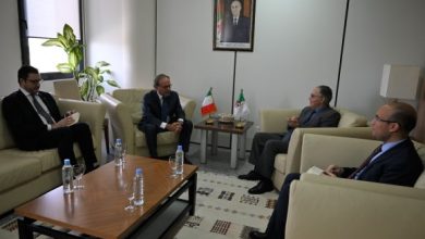صورة بلاني يستقبل سفير ايطاليا بالجزائر