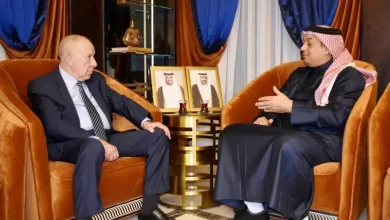 صورة الفريق أول السعيد شنقريحة يستقبل من طرف نائب رئيس مجلس الوزراء وزير الدولة لشؤون الدفاع القطري