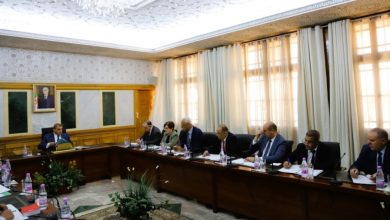 صورة تنصيب اللجنة المكلفة بمراجعة قانون الإجراءات المدنية والإدارية