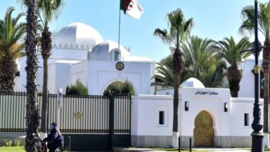 صورة أحزاب سياسية تستنكر مشروع مصادرة ممتلكات سفارة الجزائر في المغرب