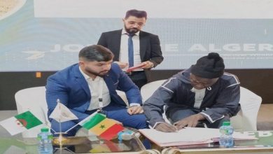 صورة توقيع خمسة اتفاقات بين متعاملين جزائريين وسنغاليين بداكار