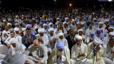 صورة أدرار:  مئات الزوار يتوافدون على بلدية رقان لحضور زيارة الولي الصالح مولاي عبد الله الرقاني