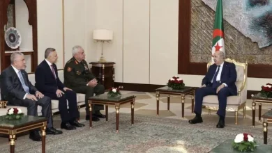 صورة رئيس الجمهورية يستقبل رئيس هيئة الأركان المشتركة للقوات المسلحة الأردنية