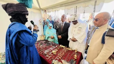 صورة مشاركة 35 حرفيًا في الصالون الوطني للصناعة التقليدية بجانت