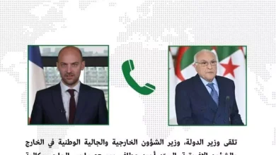 صورة عطاف يبحث هاتفياً مع نظيره الفرنسي العلاقات الثنائية وتطورات القضايا الإقليمية