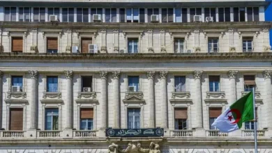 صورة معتصم بوضياف يتسلم مهامه محافظًا لبنك الجزائر بالنيابة