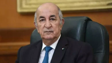 صورة رئيس الجمهورية يتمنى لحجاج الجزائر حجًا مبرورًا مع انطلاق أول رحلة إلى البقاع المقدسة
