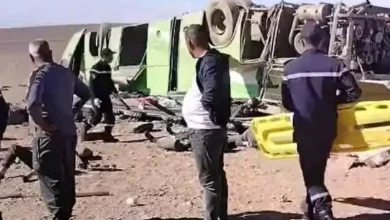 صورة ارتفاع حصيلة ضحايا حادث انقلاب حافلة ببني عباس إلى 14 قتيلاً و34 جريحاً