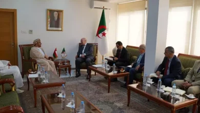 صورة الجزائر وسلطنة عمان تبحثان تعزيز التعاون الصناعي في مجال صناعة الحافلات والمركبات الخدماتية