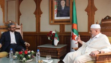 صورة رئيس المجلس الإسلامي الأعلى يستقبل سفير إيران بالجزائر