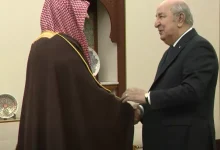 صورة رئيس الجمهورية يستقبل الأمير عبد العزيز بن سعود