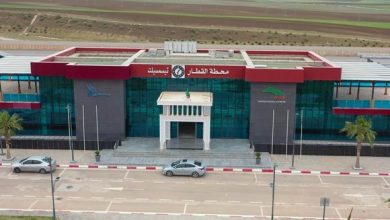 صورة إعطاء إشارة انطلاق مشروع انجاز خط السكة الحديدية تيارت-تيسمسيلت