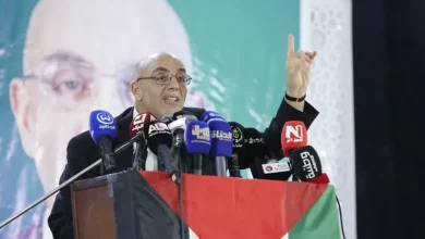صورة حساني شريف : الشعب الجزائري “حر في اختياراته ولا يمكن لأحد أن يملك الوصاية عليه