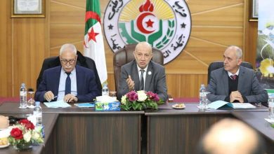صورة اجتماع تنسيقي لائتلاف أحزاب الأغلبية لمناقشة مقترحات التعديل التقني للدستور وقانون الانتخابات