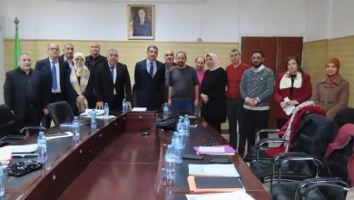 صورة وزير الصحة يلتقي بالممارسين الأخصائيين لمناقشة تحسين ظروف العمل والخدمات الصحية