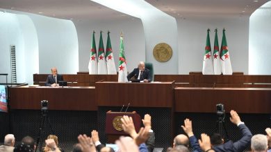 صورة التصويت على مشروع قانون يتضمن تسوية الميزانية لسنة 2023