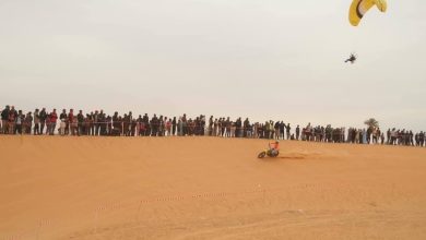 صورة الرالي السياحي الوطني للموتوكروس والطيران الشراعي يعزز إشعاع المنيعة كوجهة للسياحة الصحراوية