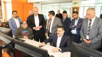 صورة وزير الري طه دربال يتابع وضعية التزود بالمياه عبر الولايات