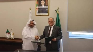 صورة توقيع مذكرة تفاهم بين وكالة “النفط” وشركة “غلف بتروليوم ليميتد” القطرية