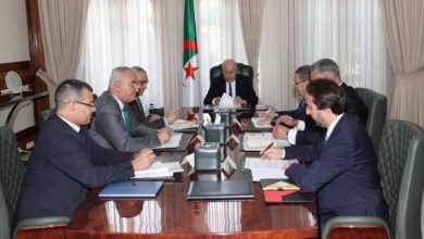 صورة الرئيس تبون ترأس اجتماعا حول العقار الصناعي : تعليمات لتعزيز الحافظة العقارية والرفع من وتيرة المشاريع الاستثمارية