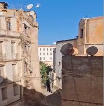 صورة الجزائر العاصمة..انهيار بناية قديمة ببلدية القصبة دون تسجيل أي خسائر